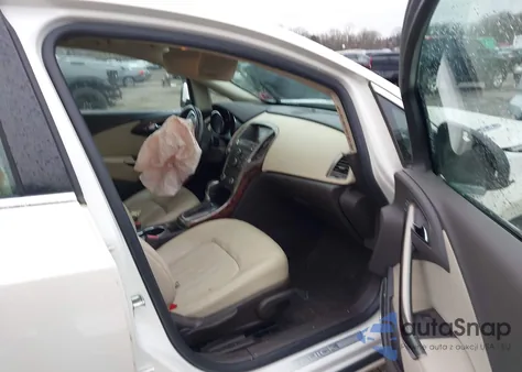 2013 Buick Verano Premium Group z USA, uszkodzony, nr VIN 1G4PT5SV6D4138566